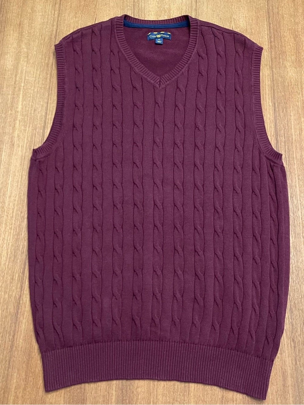 Club Room Men’s V-Neck Cable Knit Sweater Vest Maroon Burgundy Size M 100% Cotto
